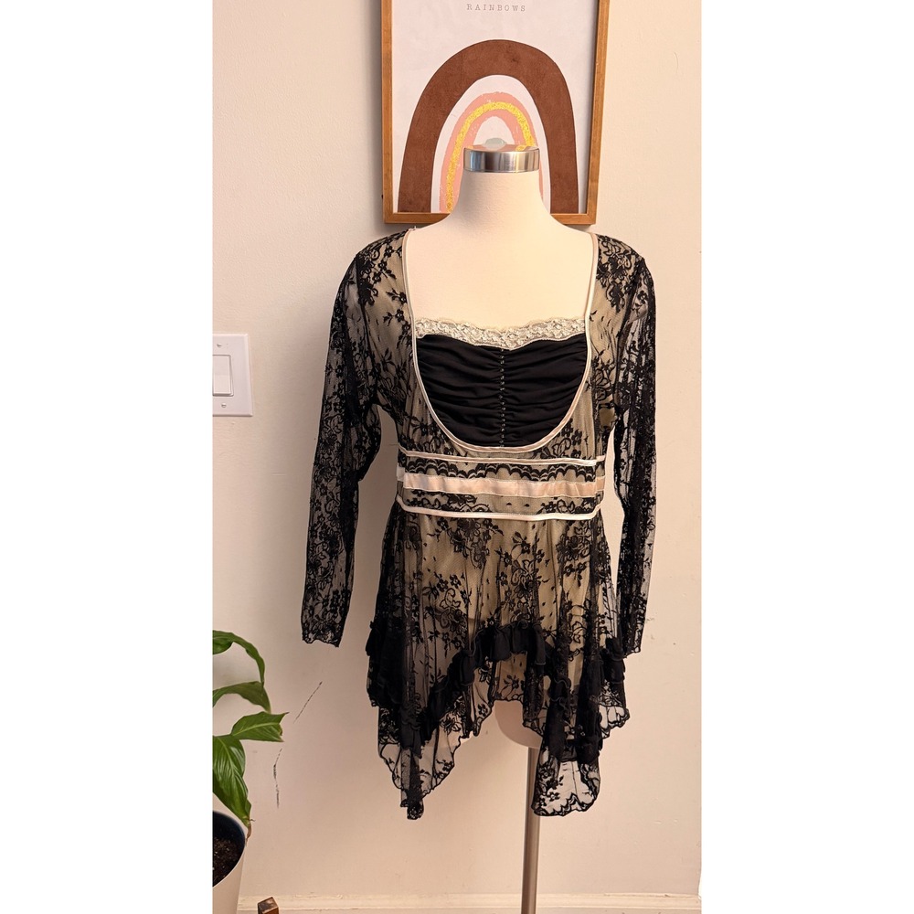 The Pyramid Collection Lace Tunic Womens XL Black Cream Gothic Whimsigoth Top